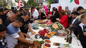 Bedava dağıtıldı, 10 dakikada tükendi: Adeta birbirleriyle yarıştılar