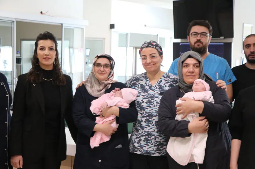 Organları gelişmeden doğdular, aylarca yoğun bakımda kaldılar... 2 bebeğin mucize kurtuluşu 6