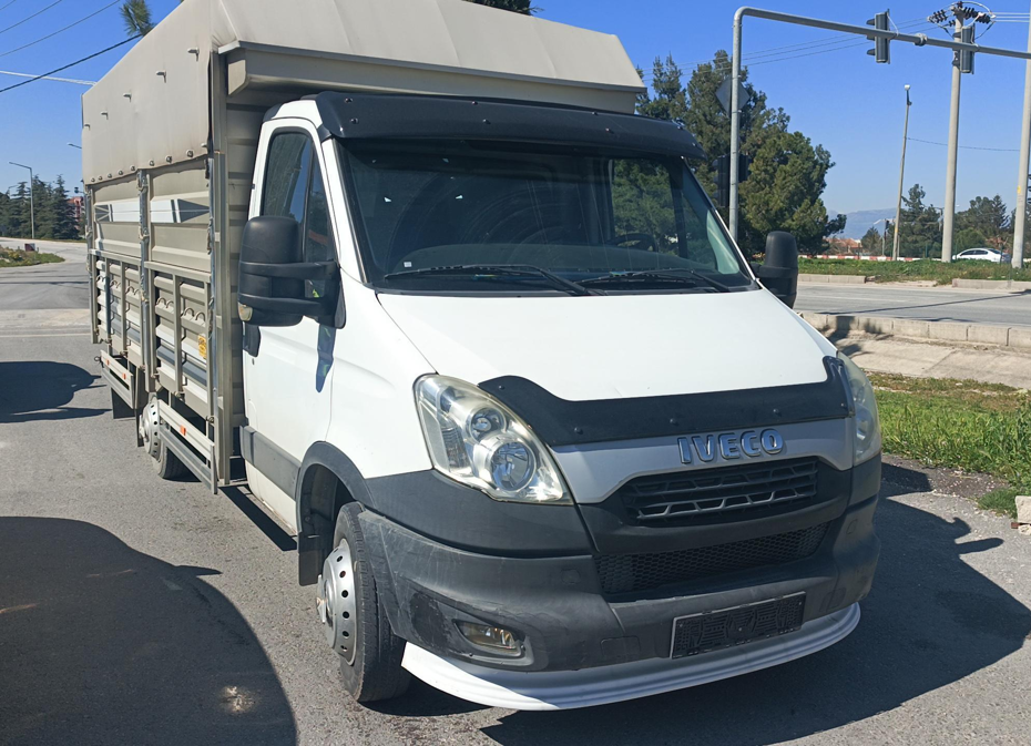  Tescilsiz plaka kullanan sürücüye ceza