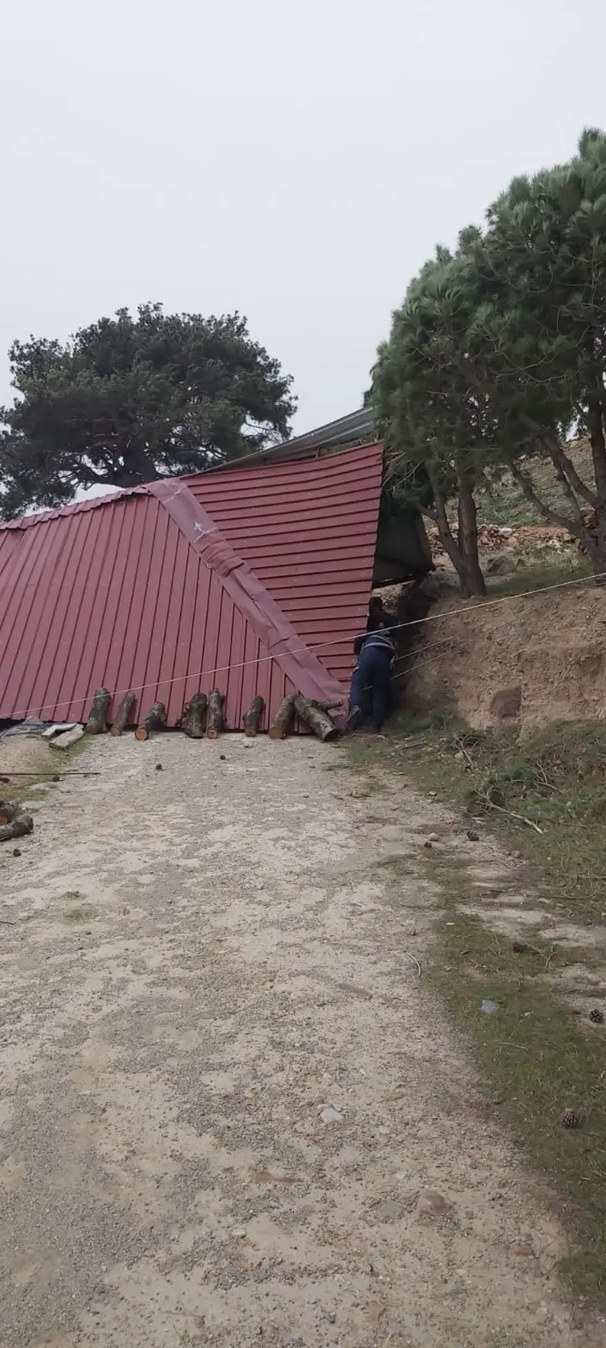 Türkiye'nin birçok ilinde lodos etkili oldu 16