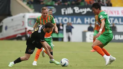 Alanya'da puanlar paylaşıldı