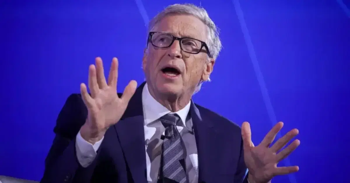 Bill Gates'ten insansı robot uyarısı. "İnşaat ve fabrika işçileri de işsiz kalabilir"