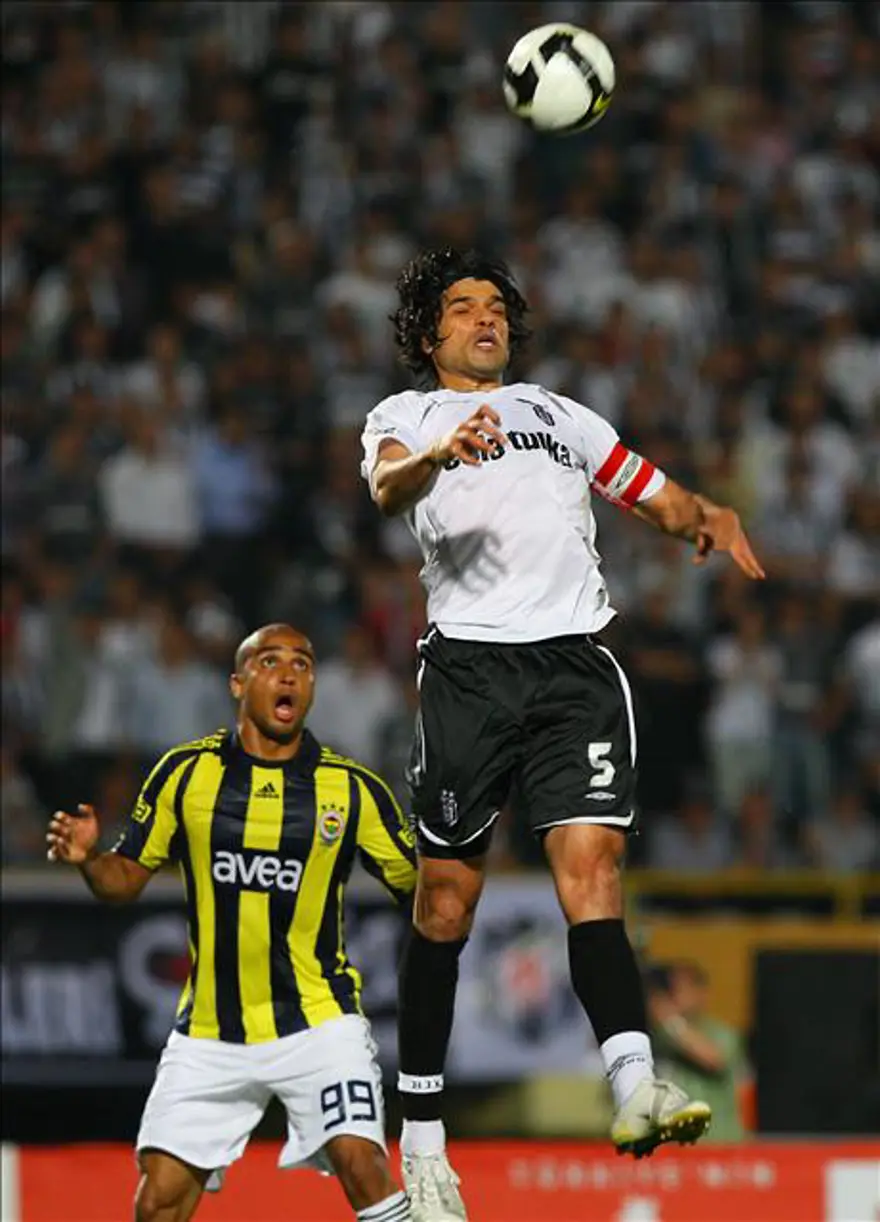 Beşiktaş: 4 - Fenerbahçe: 2 40 Beşiktaş: 4 - Fenerbahçe: 2 40