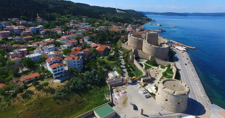 Çanakkale’de, 252 yıllık tarihi Namazgah Tabyası'nın sur duvarları restore ediliyor 1 Çanakkale’de, 252 yıllık tarihi Namazgah Tabyası'nın sur duvarları restore ediliyor 1