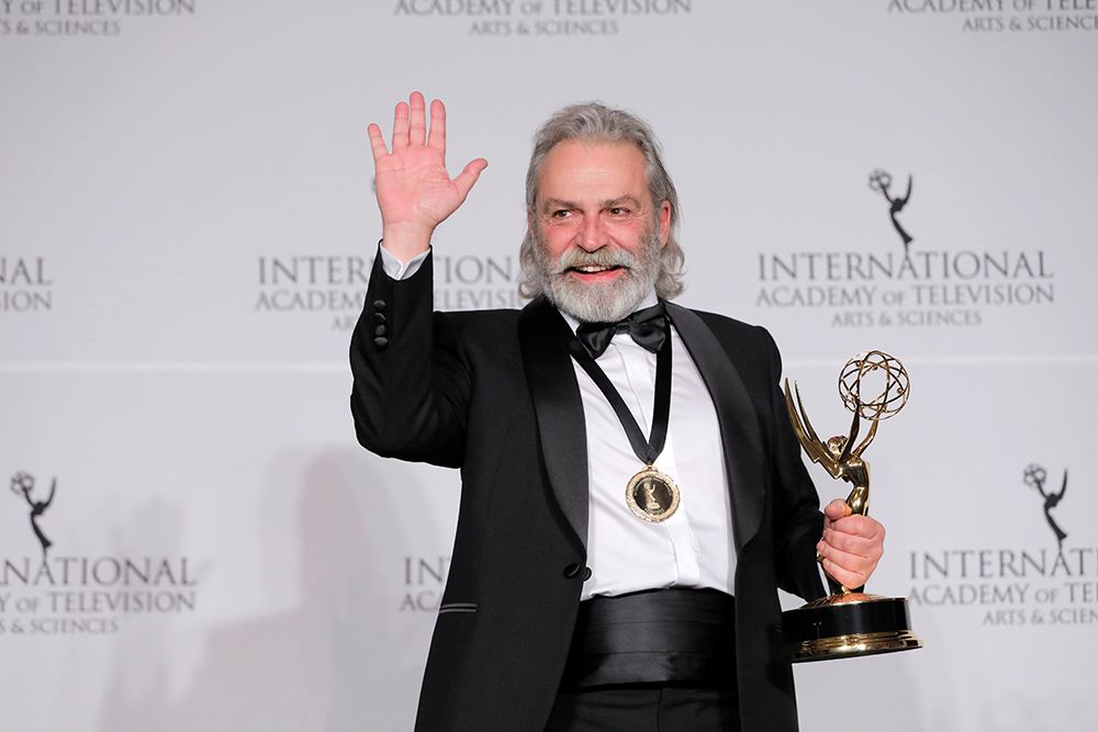 Haluk Bilginer kimdir? (Emmy ödülü sonrası konuştu: Türkiye için çok mutluyum)