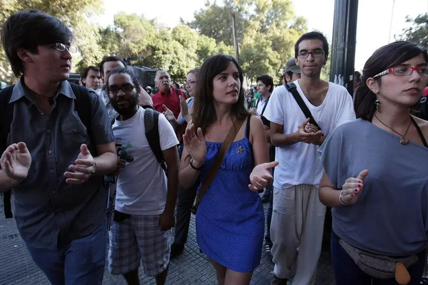 Öğrenciler yine sokakta 