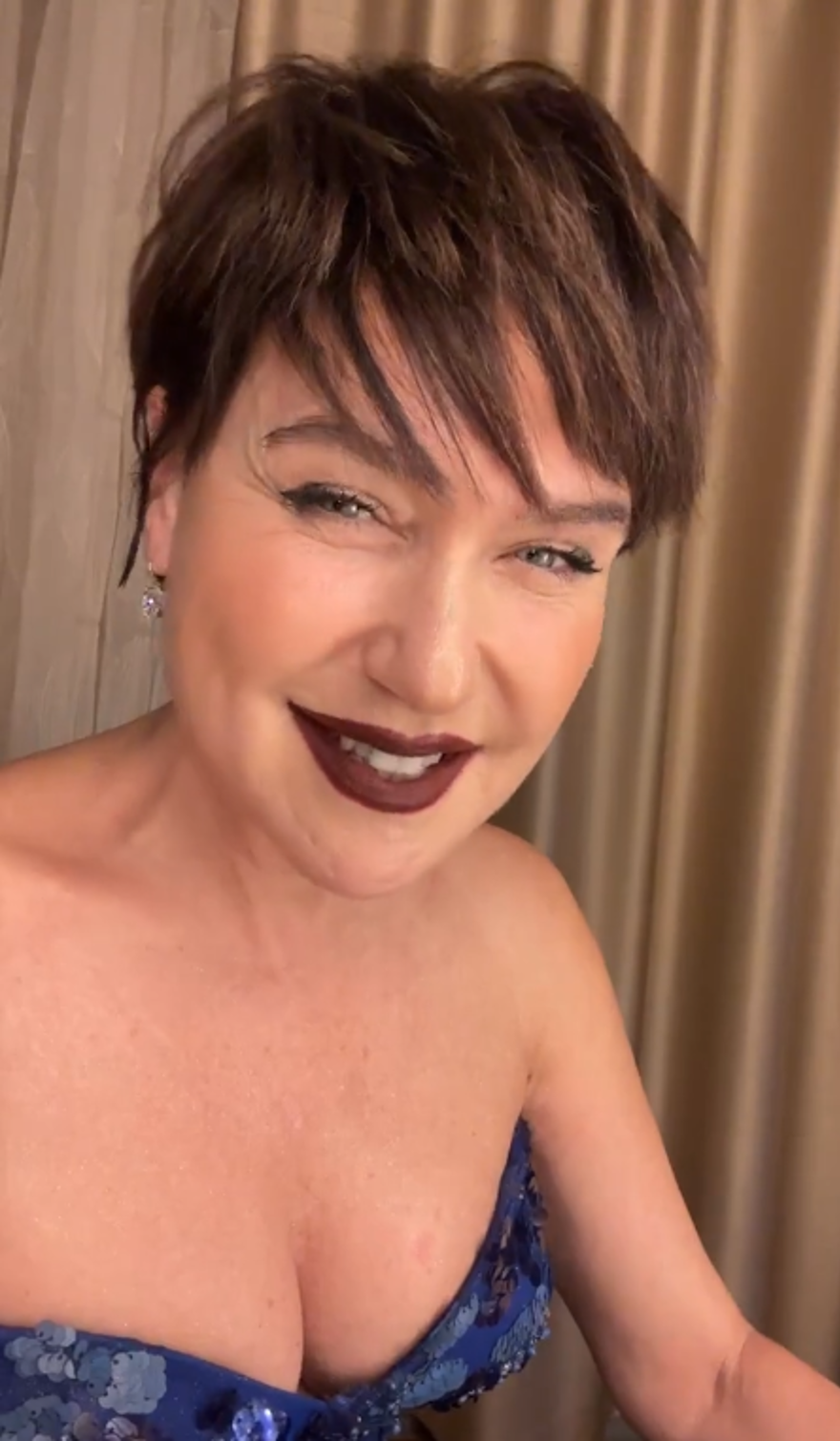 "20 SENEDİR İLK DEFA BÖYLE BİR SAÇ YAPIYORUM" 47