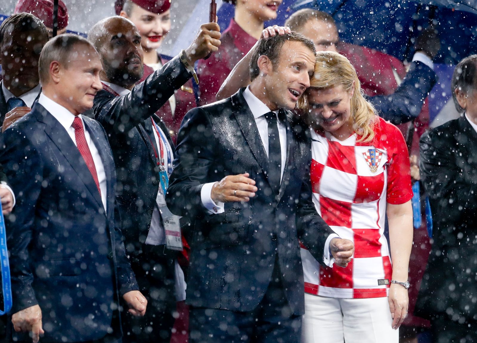 Macron ve Kitaroviç'in dostluğu