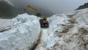 Doğu Anadolu'da yağan kar 5 ili etkisi altına aldı