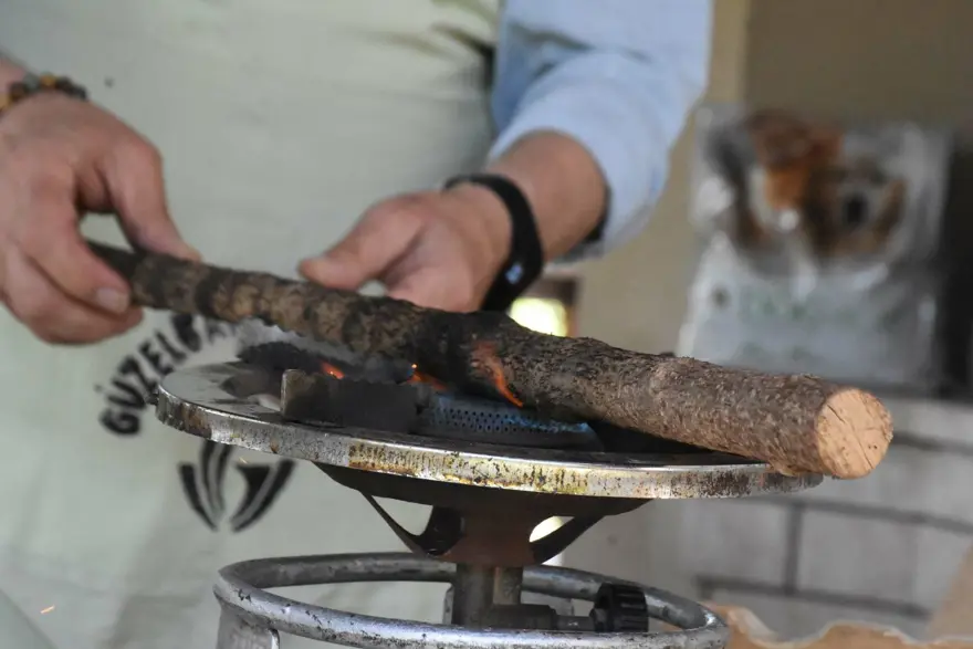 Tayini çıktığı Devrek'te öğrendiği baston yapımını 37 yıldır sürdürüyor 1