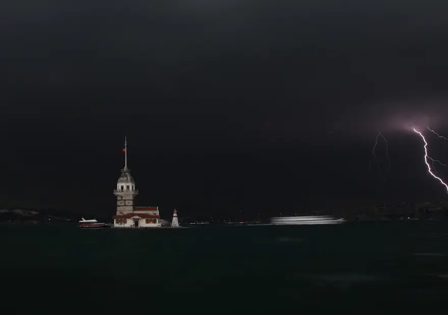 HAVA BİR ANDA KARARDI 1