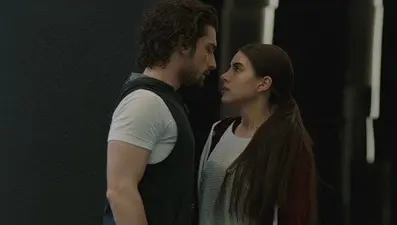 Fazilet Hanım ve Kızları'nda Sinan'dan Hazan'a evlenme teklifi