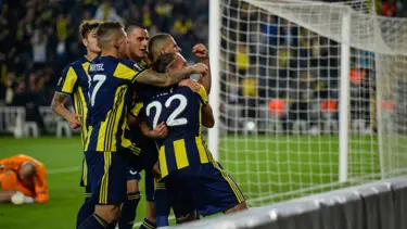 Fenerbahçe, UEFA Avrupa Ligi'nde Slimani'nin golleriyle kazandı