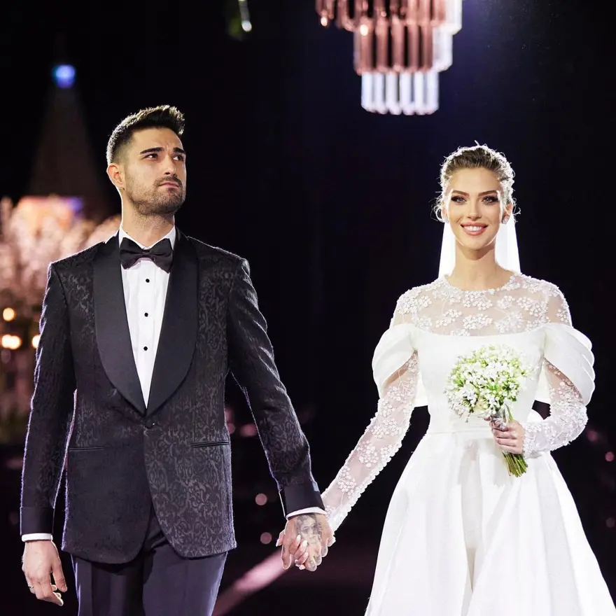 Yasemin Şefkatli'den eşi İdo Tatlıses'e: Umarım saçlarımız beraber beyazlar 