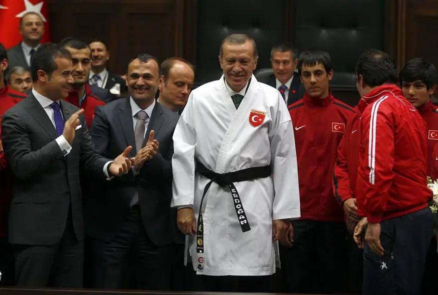 Erdoğan'a siyah kuşak 7 Erdoğan'a siyah kuşak 7