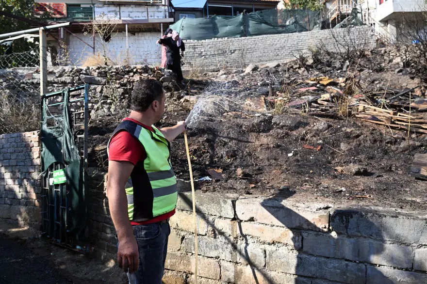 İstanbul Maltepe'de orman yangını 17