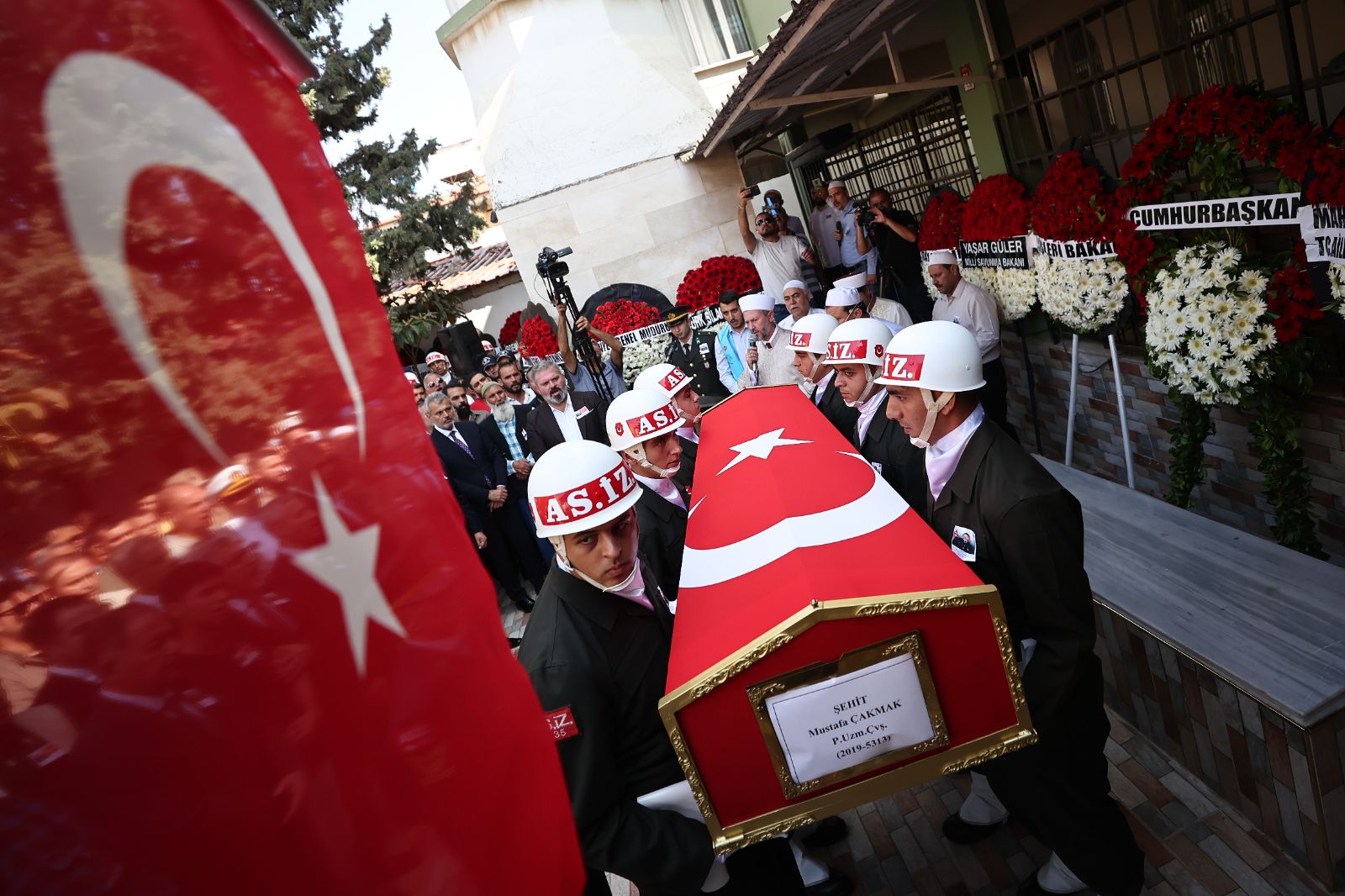 Pençe Harekatı şehidine veda