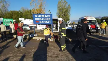 Tokat'ta servisler çarpıştı: 10 yaralı