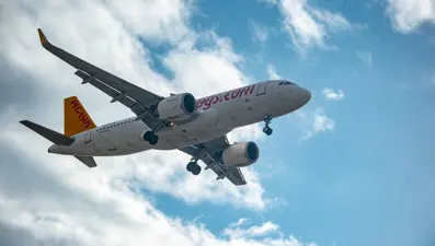 Antalya uçağında acı olay: Erken doğan bebek kurtarılamadı