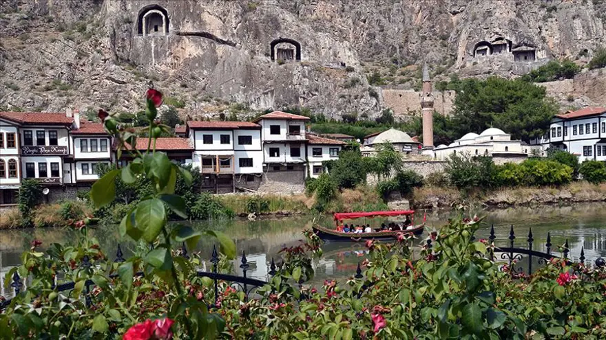 "AMASYA GÜVENLİ, HUZURLU VE MİSAFİRPERVER BİR ŞEHİRDİR" 3