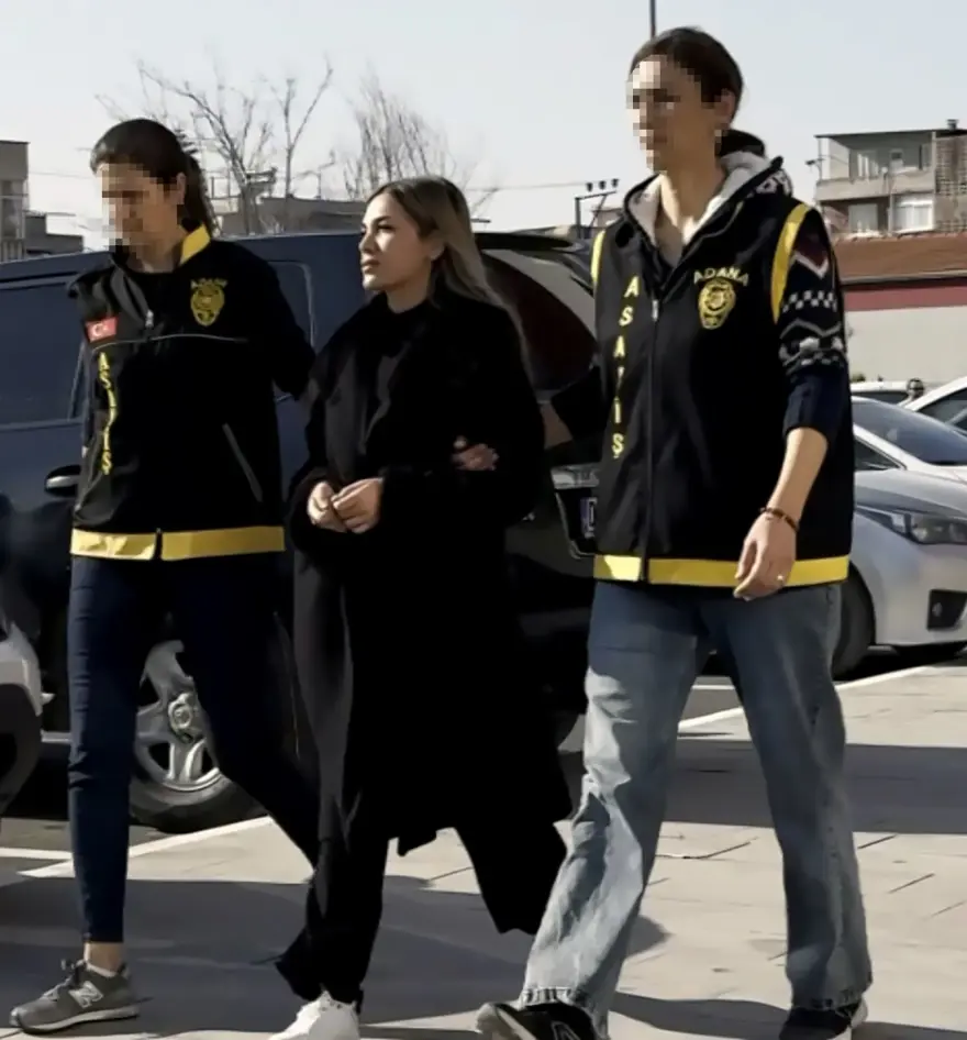 Silahla poz veren sosyal medya fenomeni Aleyna Kanko'ya gözaltı 1