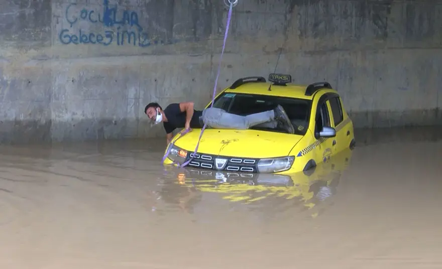 İstanbul'da sağanak yağış 4