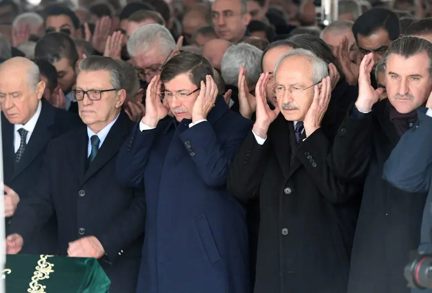 Yavuz Yılmaz son yolculuğuna uğurlandı 40 Yavuz Yılmaz son yolculuğuna uğurlandı 40