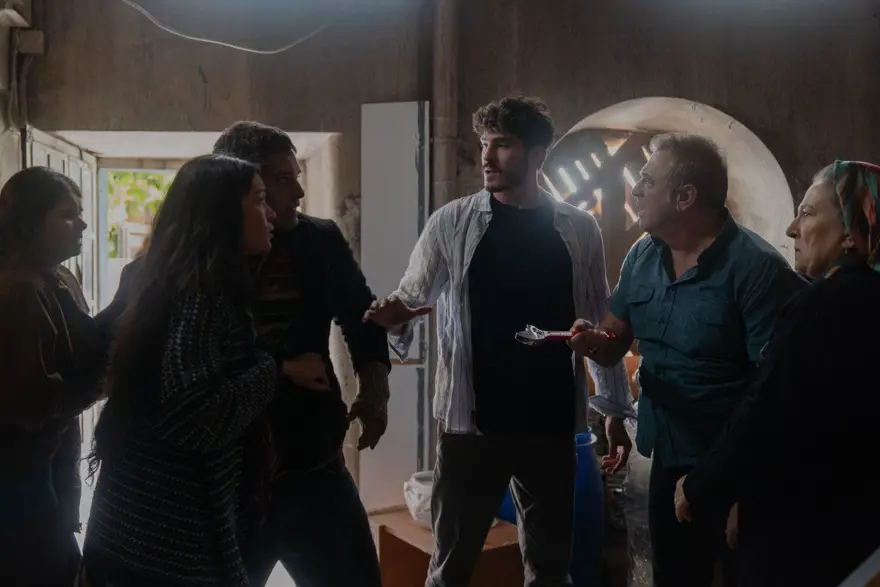 "SAKLANMAMIZ LAZIM" 5 "SAKLANMAMIZ LAZIM" 5