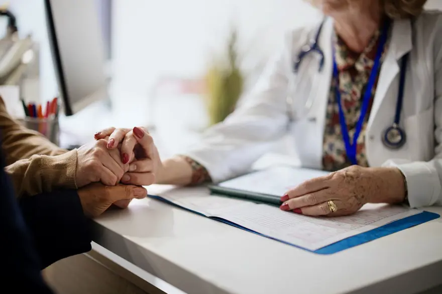 Doktorların yanlış teşhisi hayatını alt üst etti: 3 çocuğundan ayrılmak zorunda kaldı 4 Doktorların yanlış teşhisi hayatını alt üst etti: 3 çocuğundan ayrılmak zorunda kaldı 4