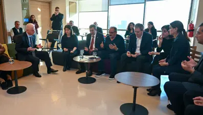 Cumhurbaşkanı Yardımcısı Yılmaz'dan Önder'in yakınlarına taziye ziyareti