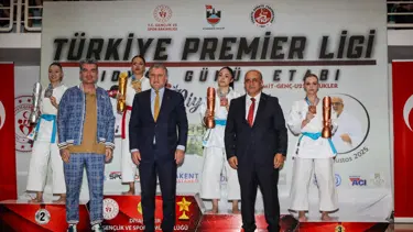 Bakan Bak: Türk sporu için hep beraber çalışacağız