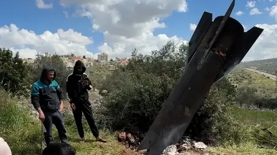 İran'ın fırlattığı füze, işgal altındaki Batı Şeria'ya düştü