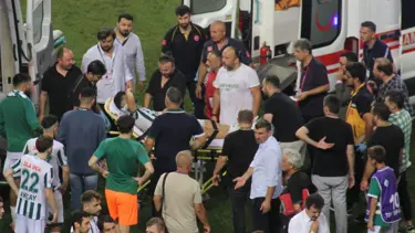 Giresunspor'lu genç futbolcu Şahin Dik sahada baygınlık geçirdi