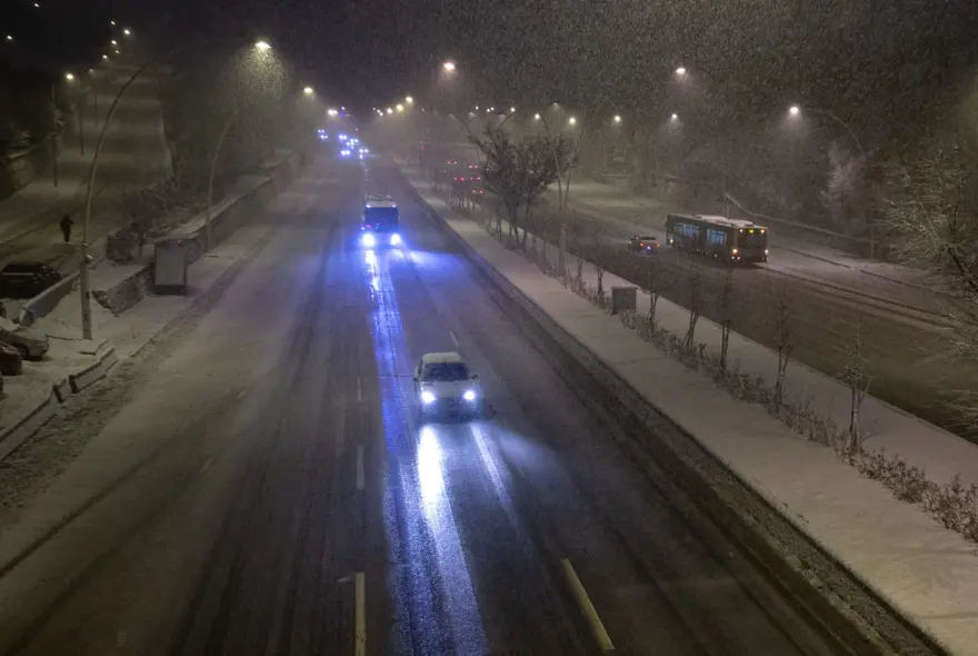 Ankara beyaza büründü, sırada İstanbul var 37 Ankara beyaza büründü, sırada İstanbul var 37