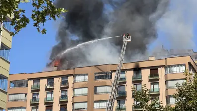 Kayseri'de 8 katlı binada yangın