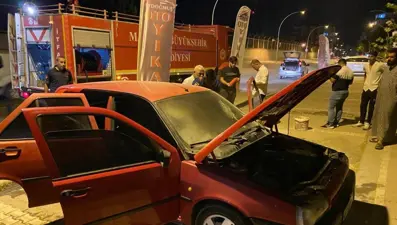 Malatya’da otomobil alev aldı
