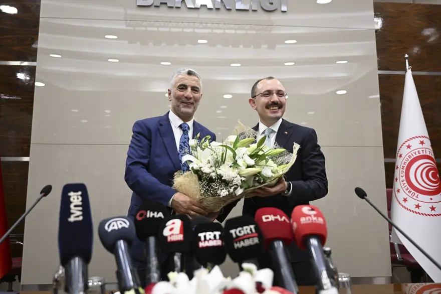 Bakanlıklarda devir teslim 7