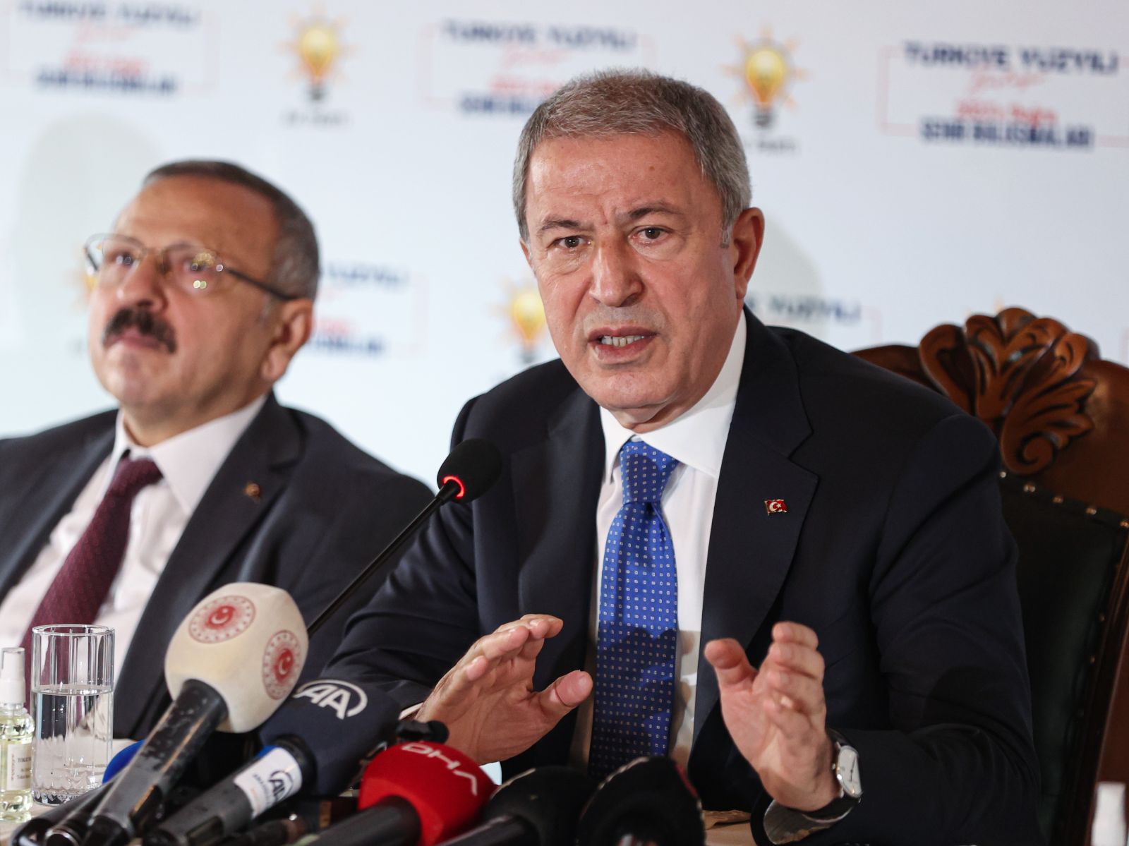 Milli Savunma Bakanı Akar'dan Yunanistan açıklaması