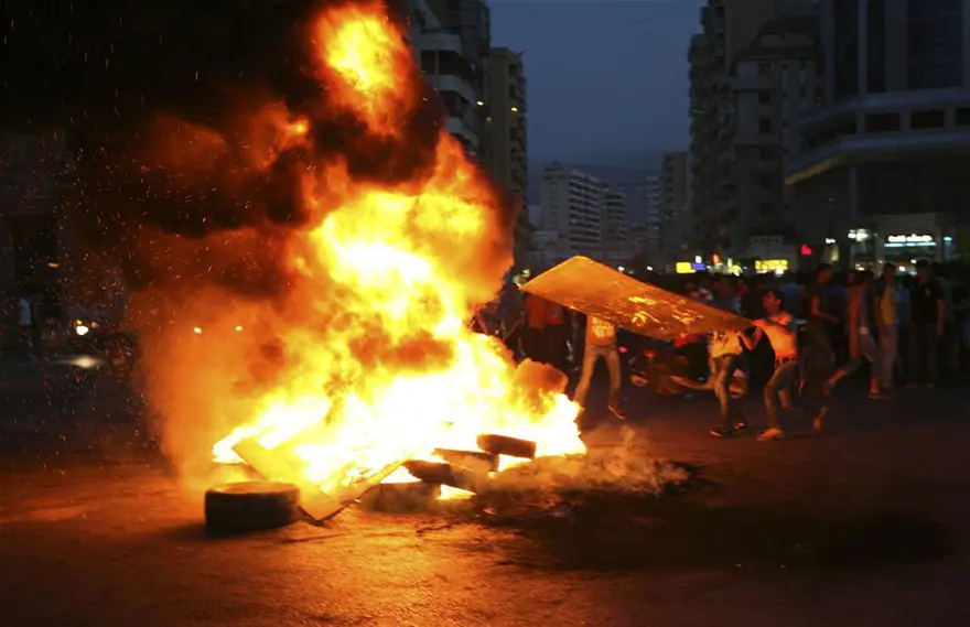 Lübnan'da tansiyon yükseliyor 