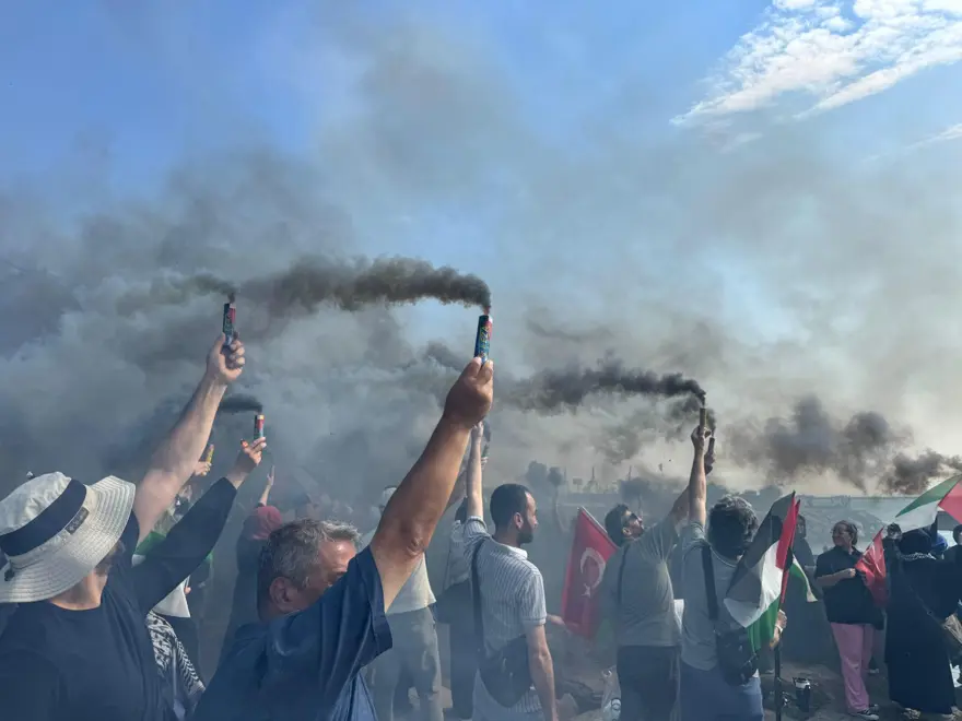 İstanbul Boğazı'nda deniz konvoyuyla Gazze eylemi 9