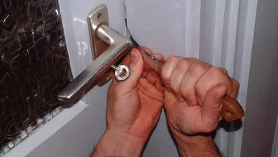 İftara giden komşusunun evini soydu kısa sürede yakalandı