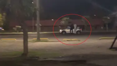 Samsun’da kazaya davetiye: Hareket halindeki aracın üzerine çıktılar