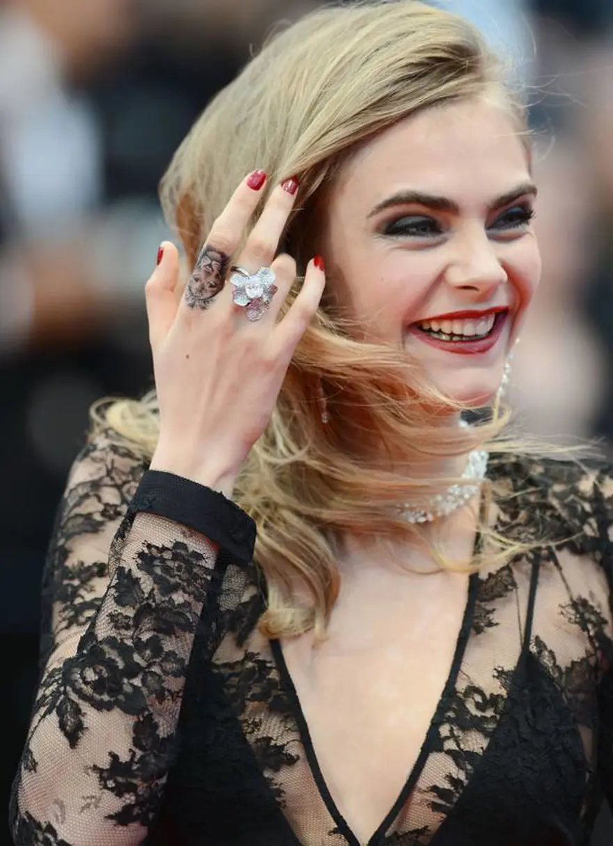 PARMAĞINDAKİ ASLAN 4