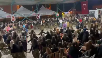 2 bin kişi katıldı: Davul zurna eşliğinde şalvar gecesi
