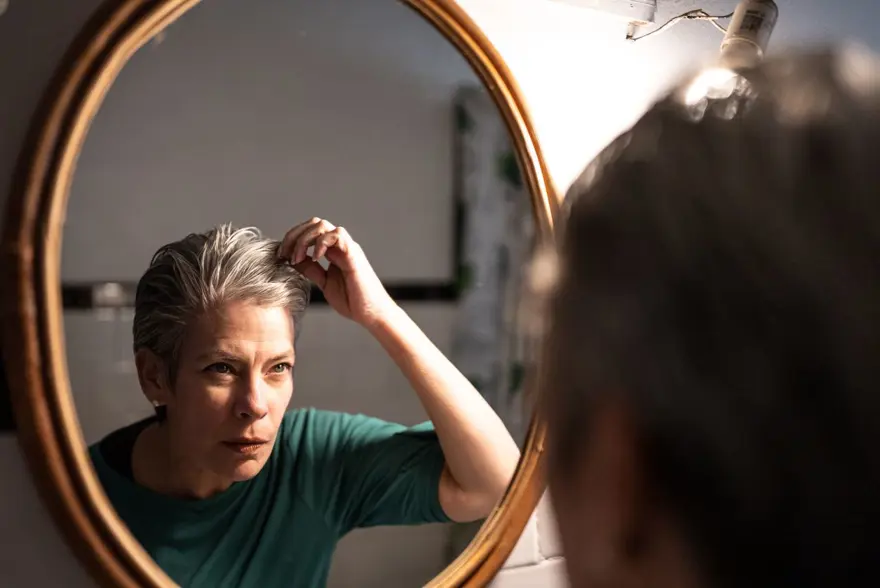 SAÇLARIN ERKEN BEYAZLAMASINI TERSİNE ÇEVİRMEK MÜMKÜN MÜ? 5