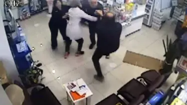 İstanbul'da "muadil ilaç" veren eczacı dayak yedi