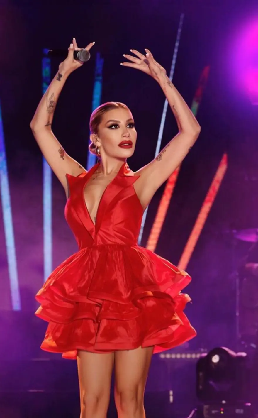 Ünlü sanatçılar yılbaşı gecesi nerede sahne alacak? 3