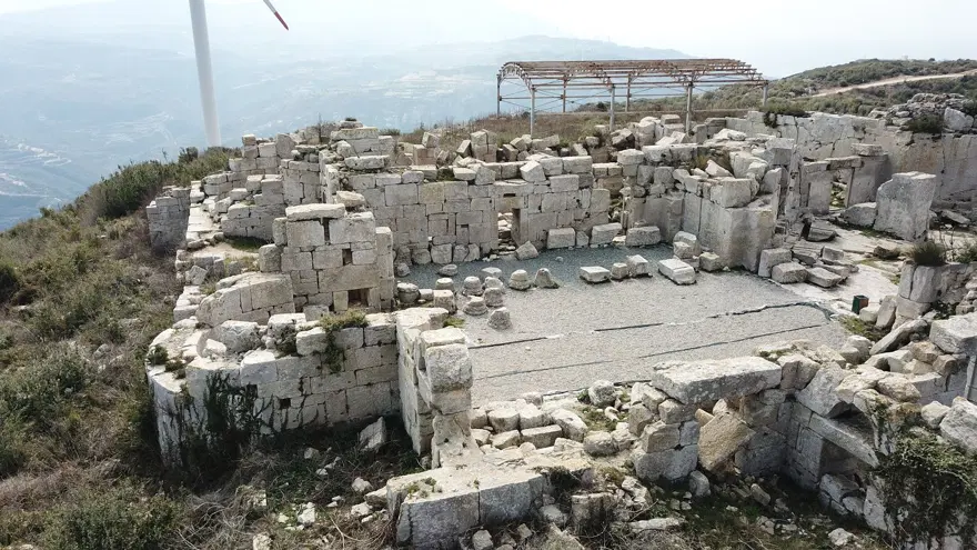 1500 yıl önce depremzede Simon'un yaptığı manastır son depremi hasarsız atlattı 9
