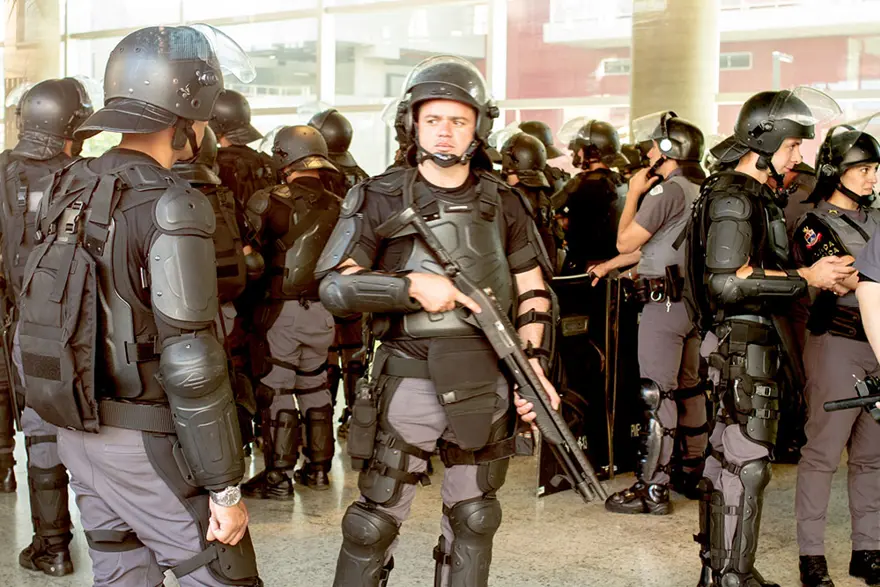 Öğrenciler okul işgal etti 14