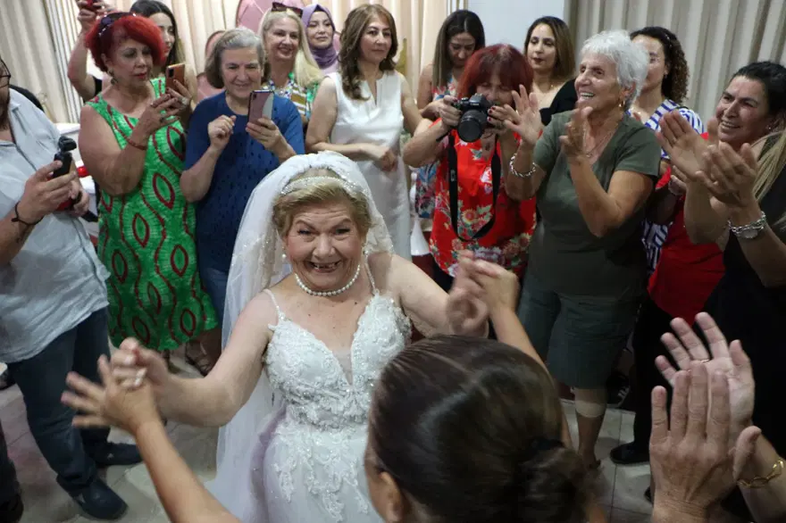 "HERKESİN EVLENMESİNİ TAVSİYE EDERİM" 4